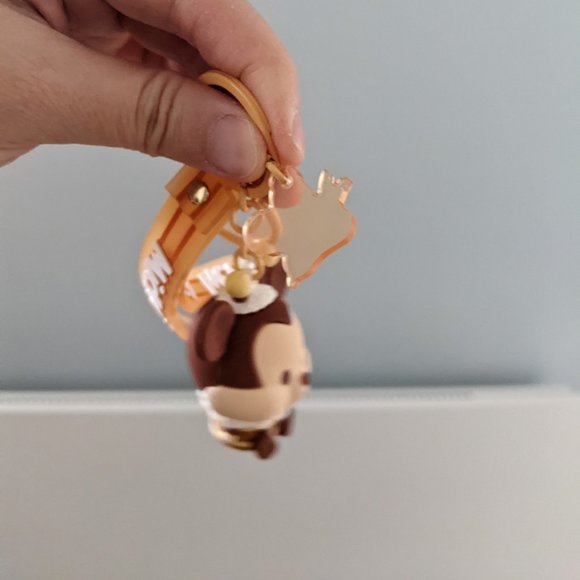 Miniso Disney Bee Blind Bag Keychain - Mickey Mouse - Picture 3 of 4